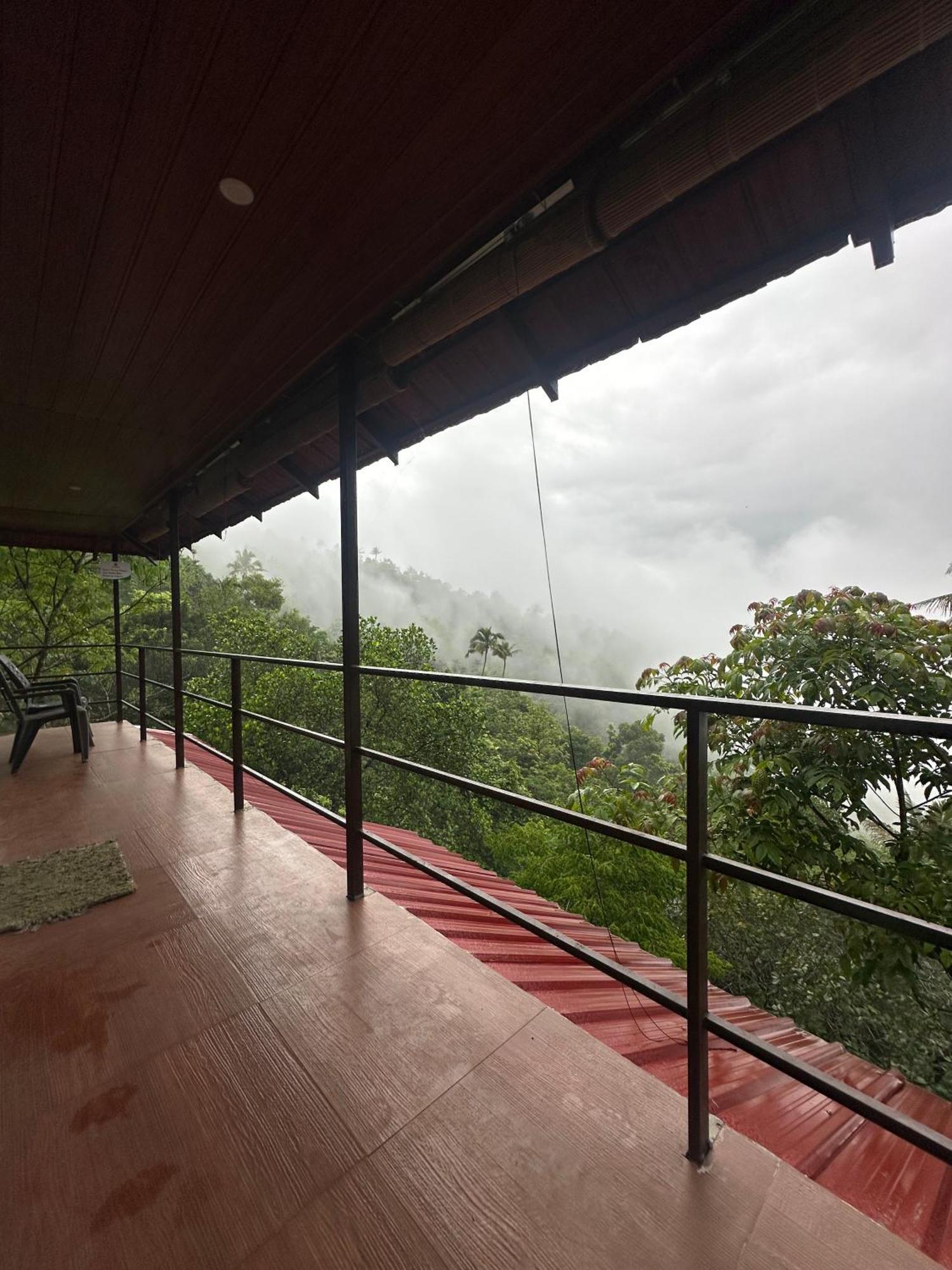 Sunset Valley Kerala Pool Resort - Serene Natural Forest Cottage Stay In Idukki With Sunrise & Sunset Panoramas, Natural Streams & Tranquil Summer Evenings Pirmed Exterior photo