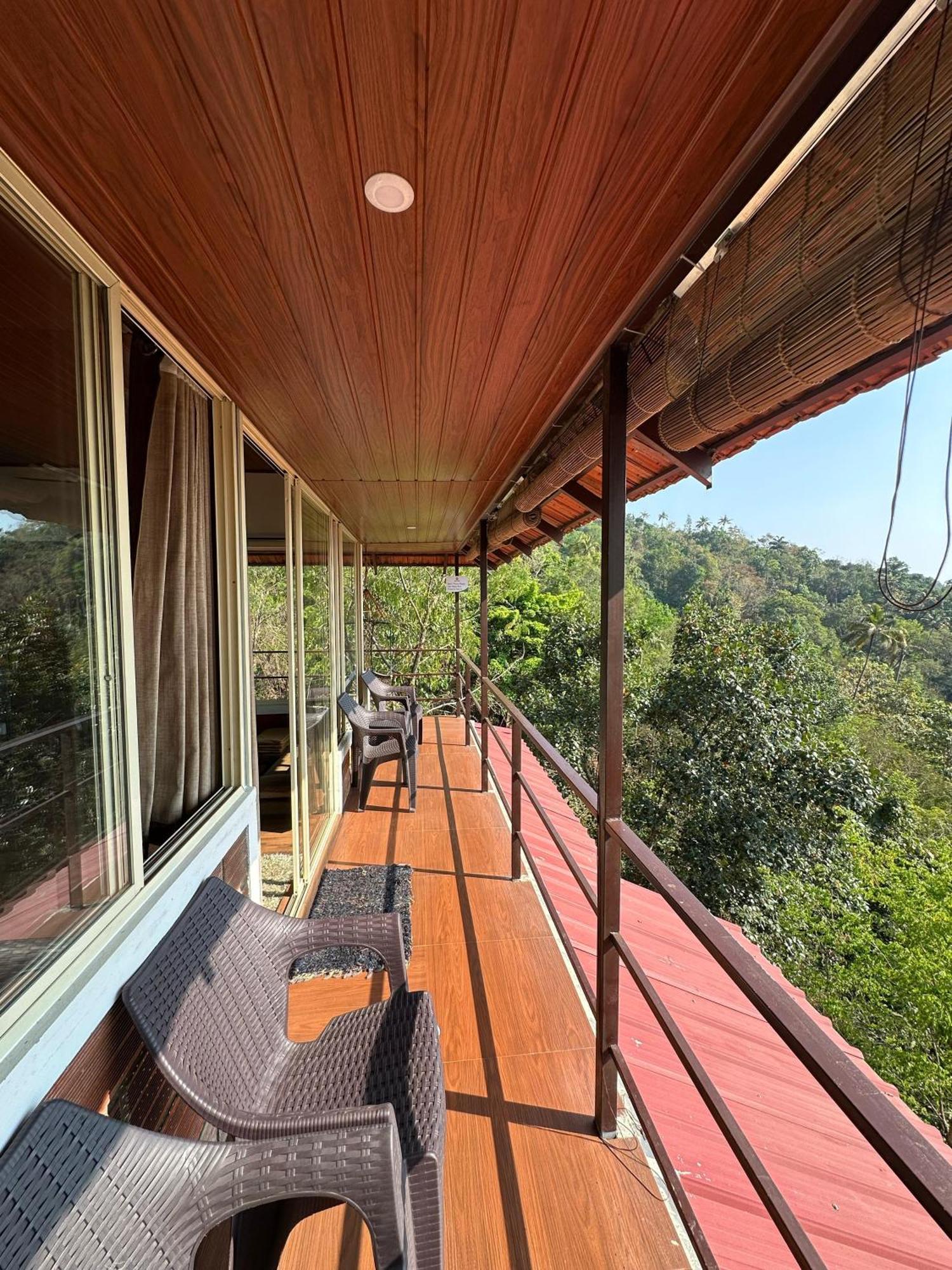 Sunset Valley Kerala Pool Resort - Serene Natural Forest Cottage Stay In Idukki With Sunrise & Sunset Panoramas, Natural Streams & Tranquil Summer Evenings Pirmed Exterior photo